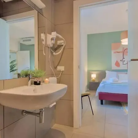 Italian Lakes 3 Bedroom With Pool *